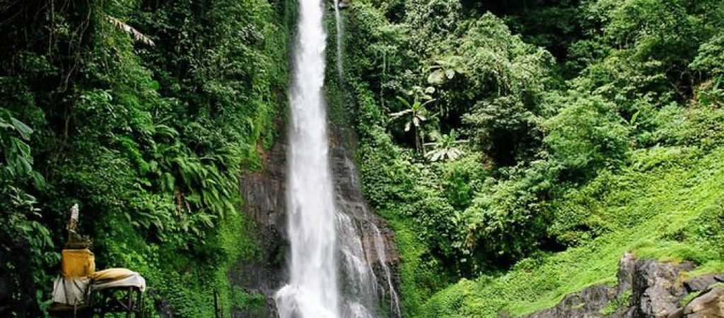 Gitgit Waterfall1