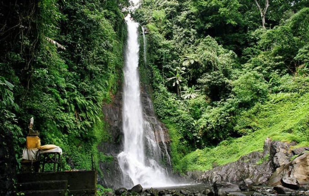 Gitgit Waterfall1
