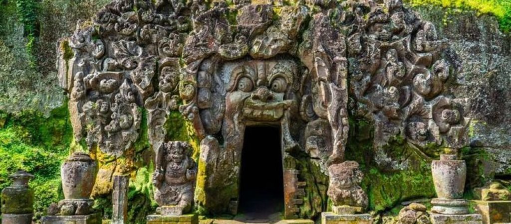 Goa Gajah Temple1